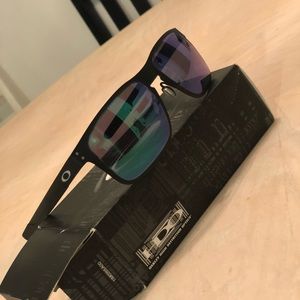 Men’s Oakley Holbrook Metal